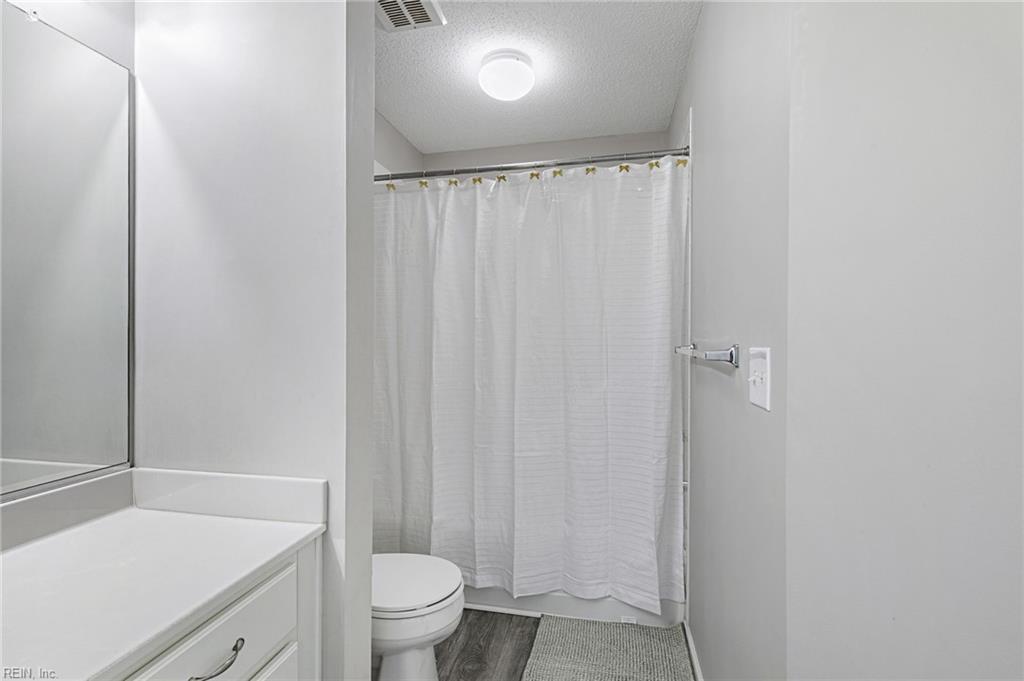 2406 Montgomerie Arch Property Photo 24