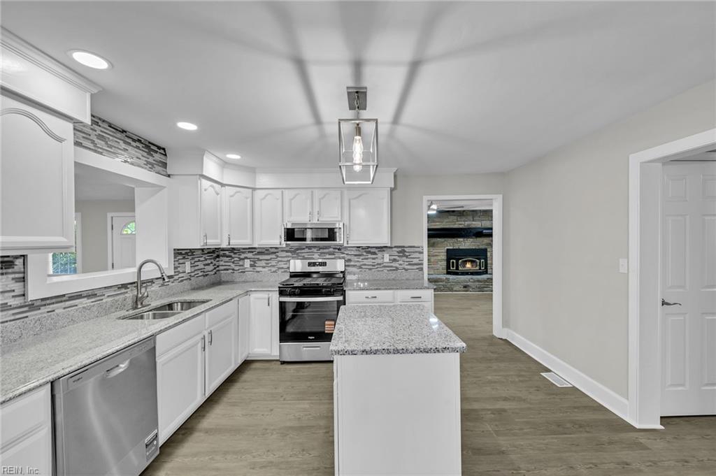 1092 Kennedy St Property Photo 7