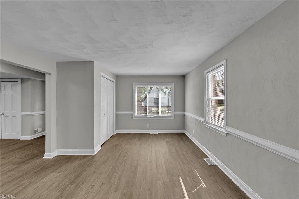 1092 Kennedy St Property Photo 14