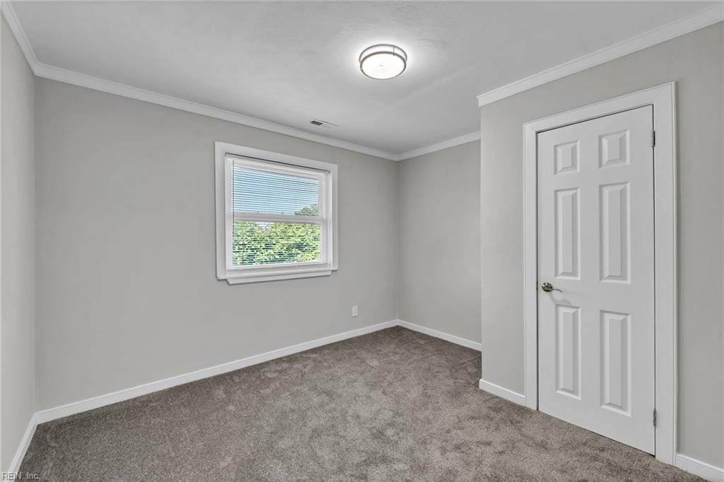 1092 Kennedy St Property Photo 43