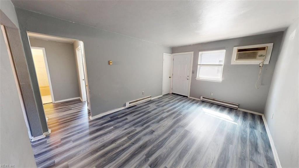 2127 Grandy Ave Property Photo 4