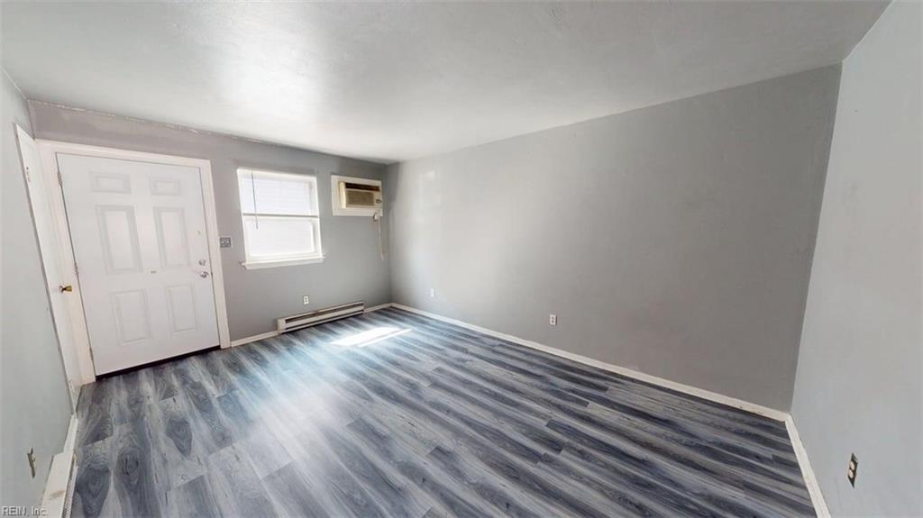 2127 Grandy Ave Property Photo 6