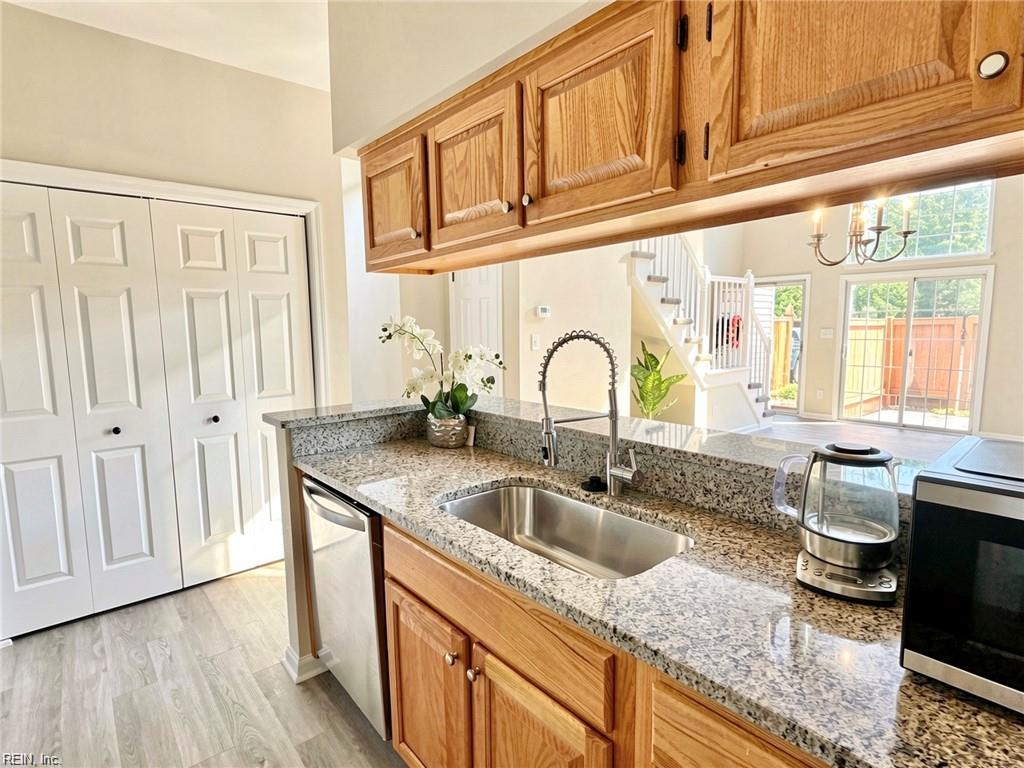 1414 Loose Strife Pl Property Photo 13