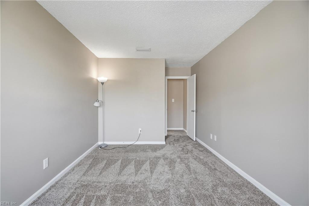 1469 Eddystone Dr Property Photo 21
