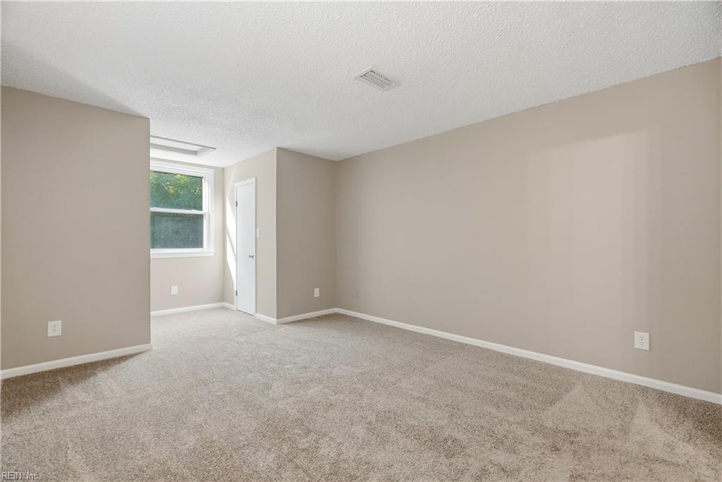 1469 Eddystone Dr Property Photo 27