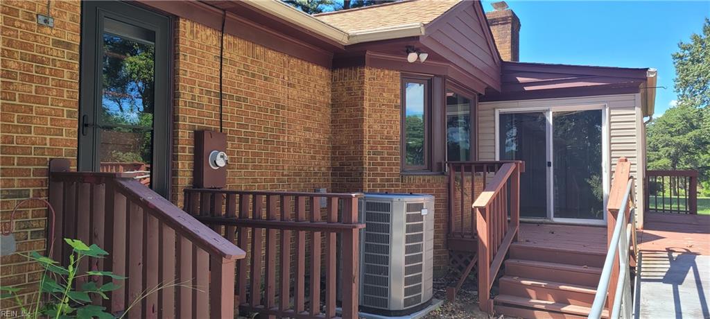 5856 Bernhowe Manor Ln Property Photo 11
