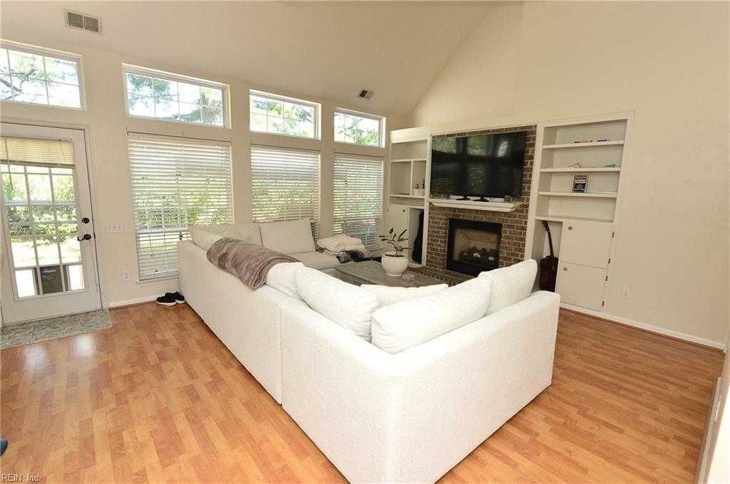 2608 Wilkes Dr Property Photo 17