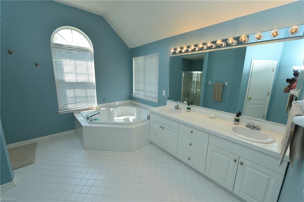 2608 Wilkes Dr Property Photo 25