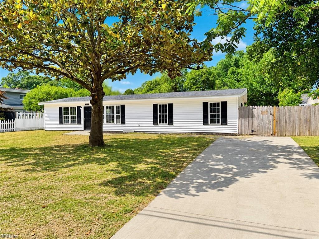 1012 Towanda Rd Property Photo 1