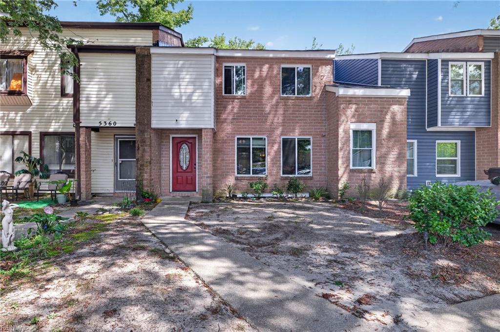 5358 Palmyra Ct Property Photo 1