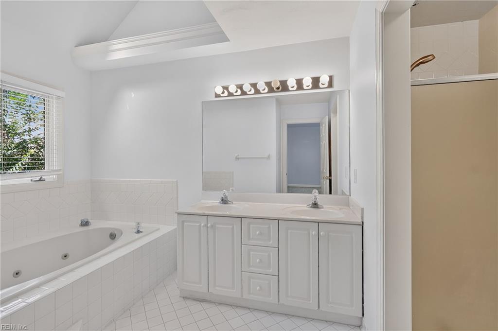 1705 Pilgrims Mews Property Photo 20