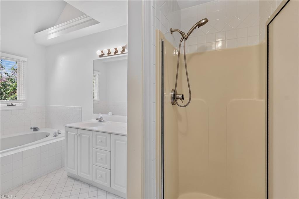 1705 Pilgrims Mews Property Photo 22