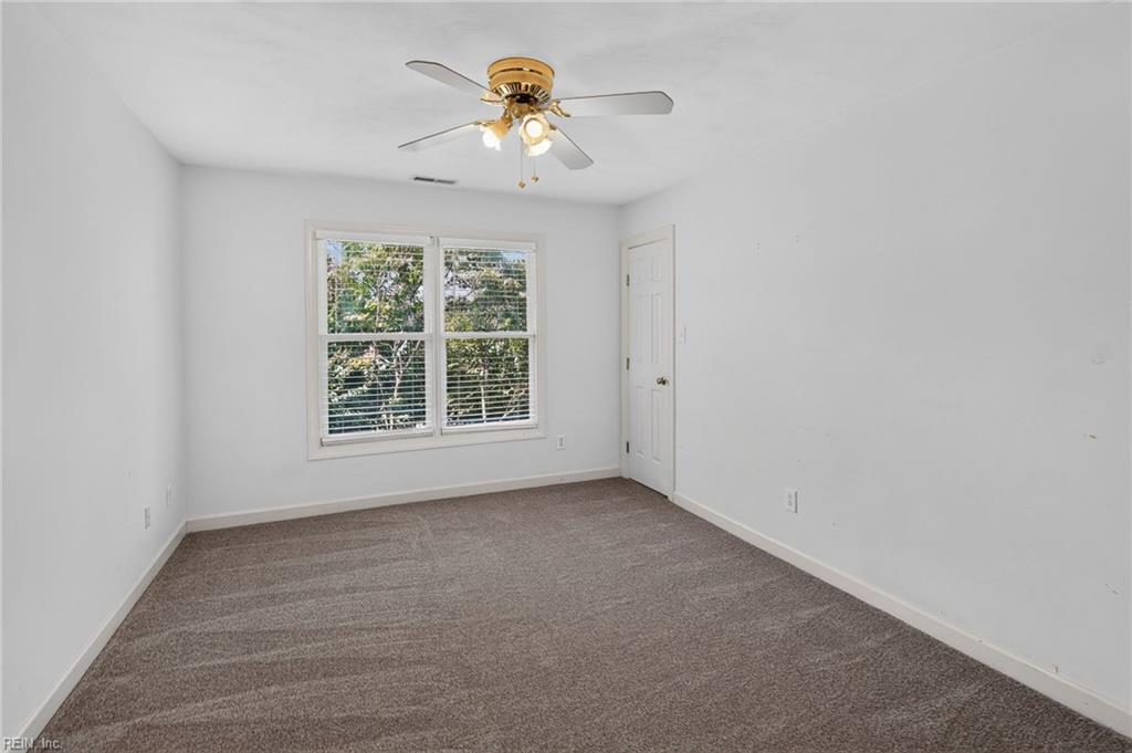 1705 Pilgrims Mews Property Photo 25