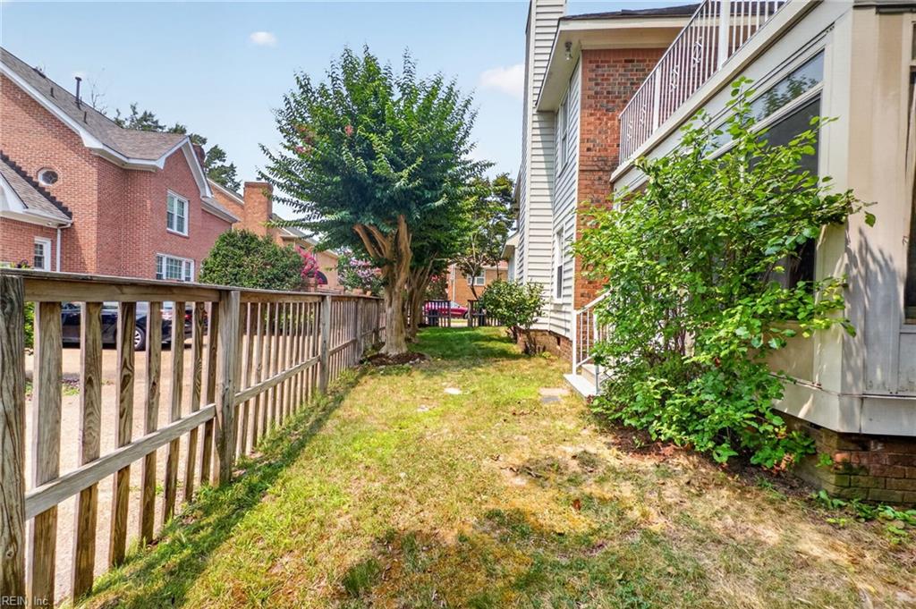 1705 Pilgrims Mews Property Photo 38