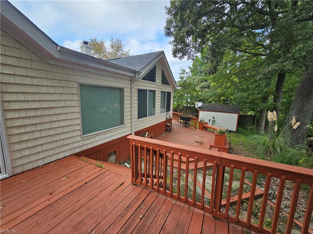 3975 Long Point Blvd Property Photo 29