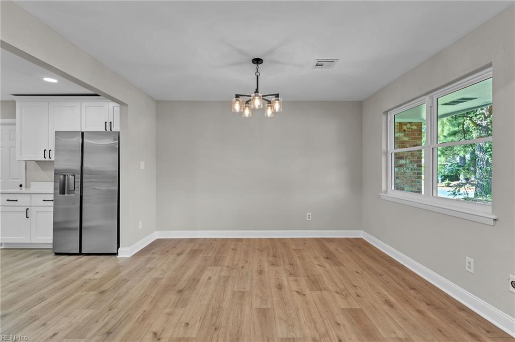 1209 Sir Galahad Dr Property Photo 11