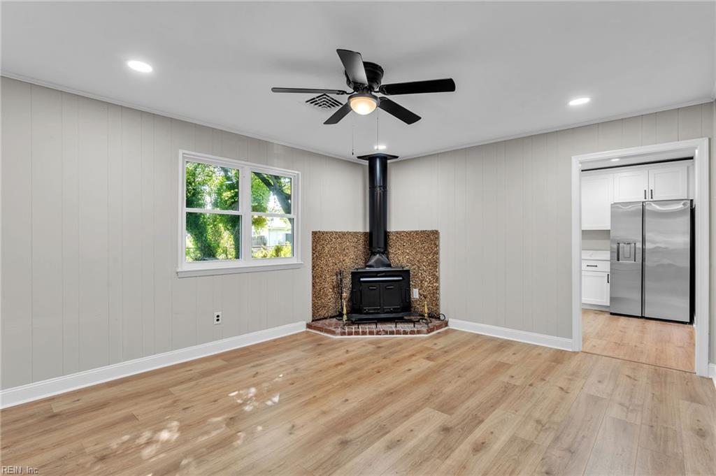 1209 Sir Galahad Dr Property Photo 17