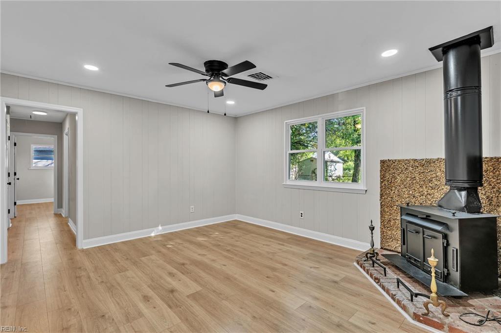 1209 Sir Galahad Dr Property Photo 20