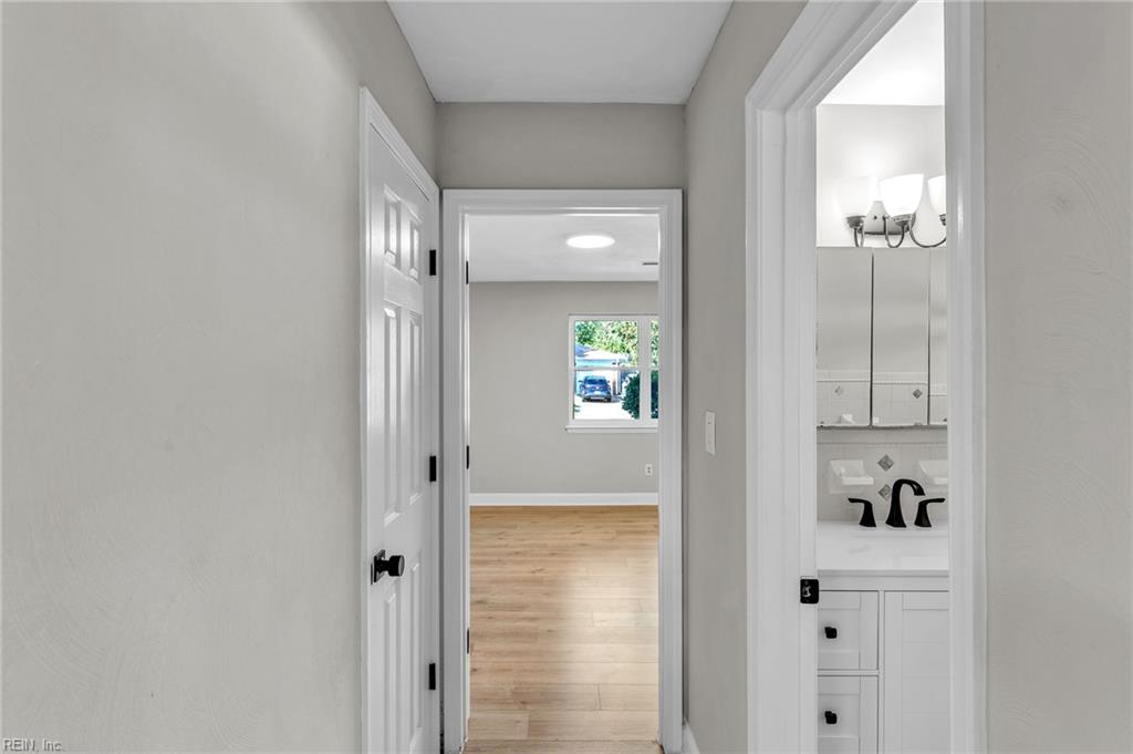1209 Sir Galahad Dr Property Photo 22