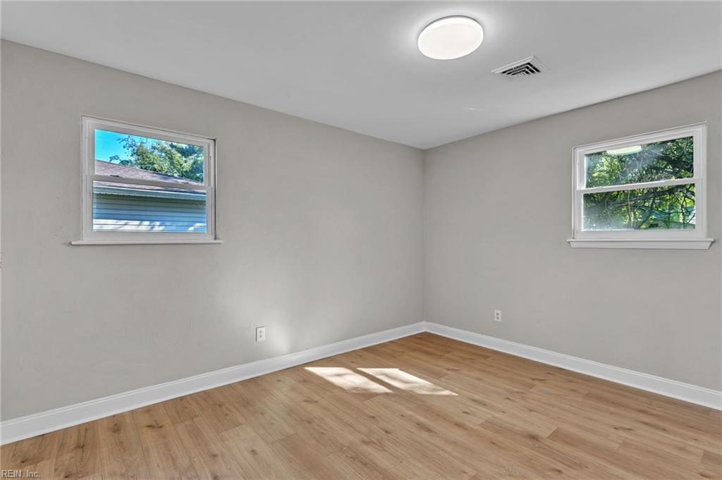 1209 Sir Galahad Dr Property Photo 25