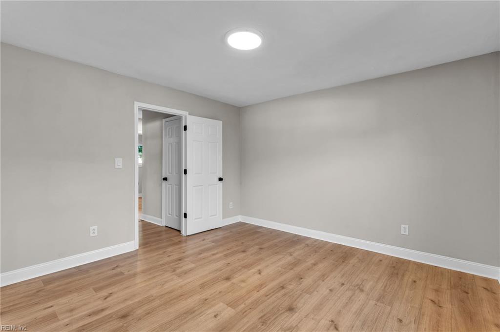 1209 Sir Galahad Dr Property Photo 32
