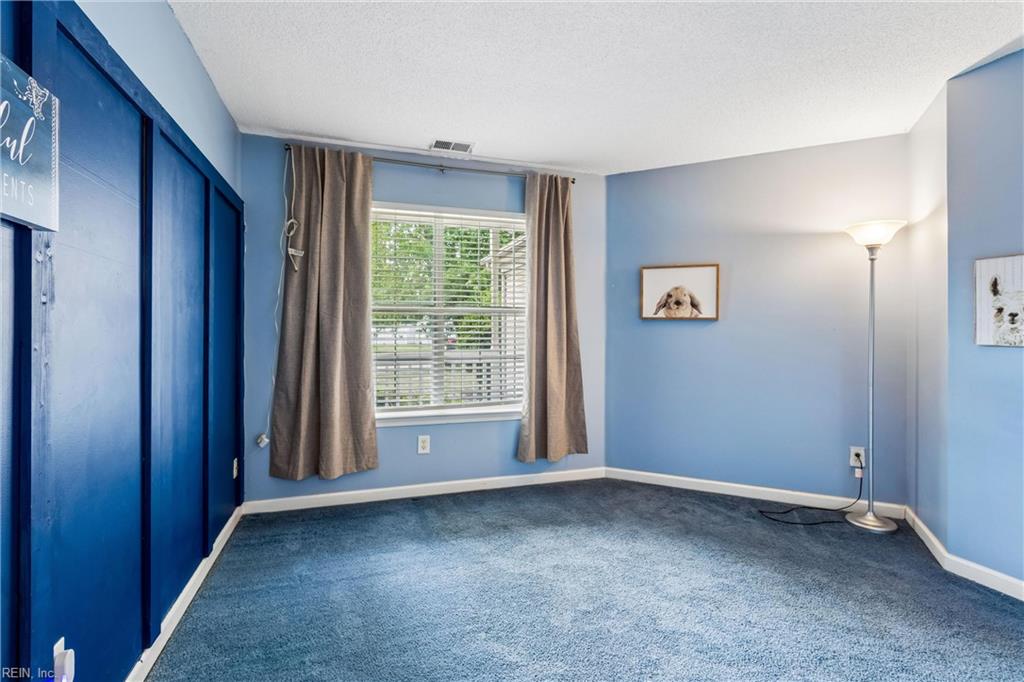 263 Sherbrooke Dr Property Photo 18