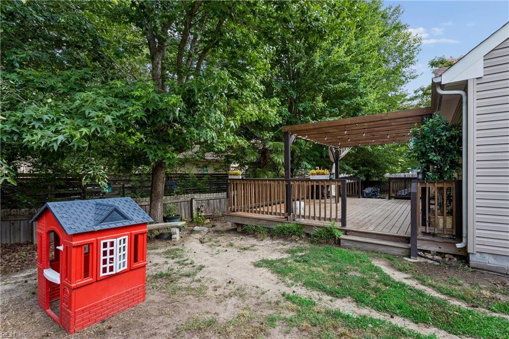 263 Sherbrooke Dr Property Photo 38
