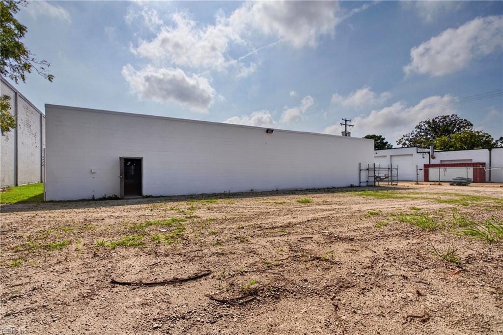 1158 Pickett Rd Property Photo 2