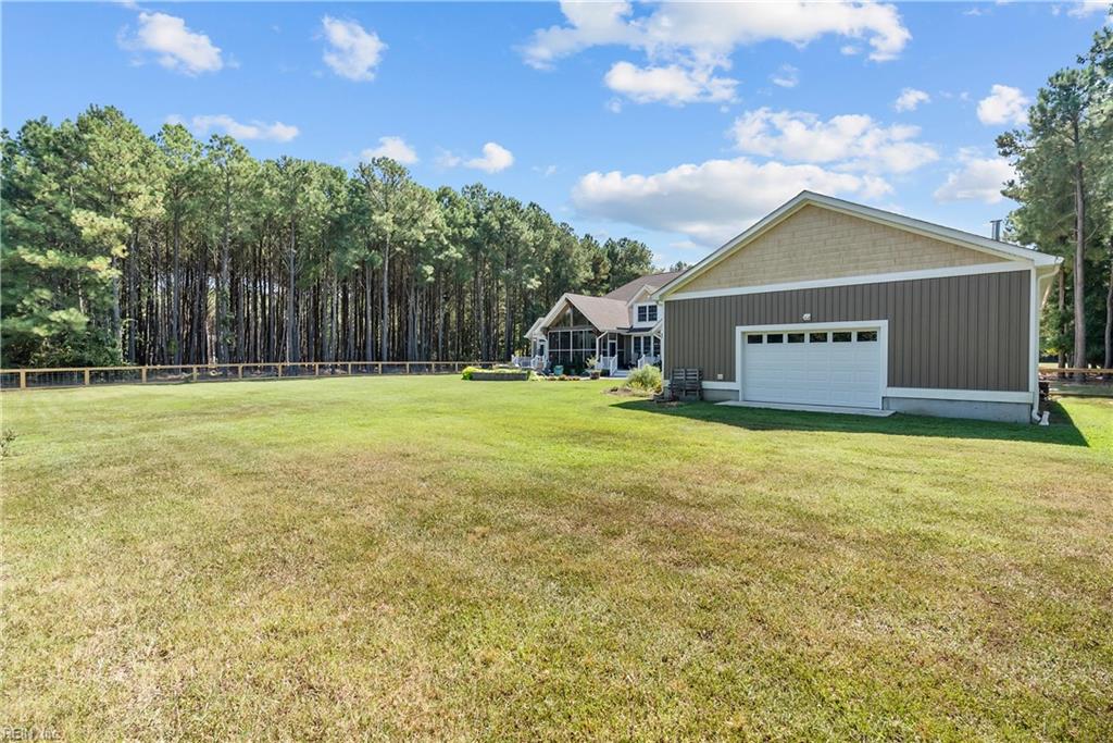 2962 Butlers Bluff Dr Property Photo 8