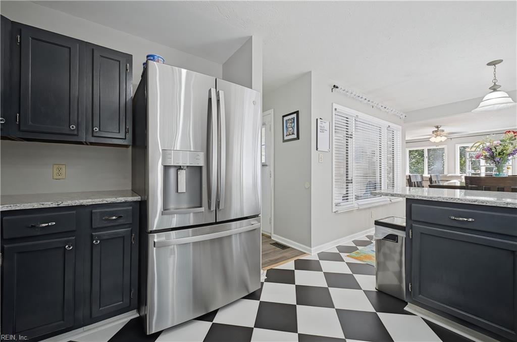 6 Foxcroft Rd Property Photo 5