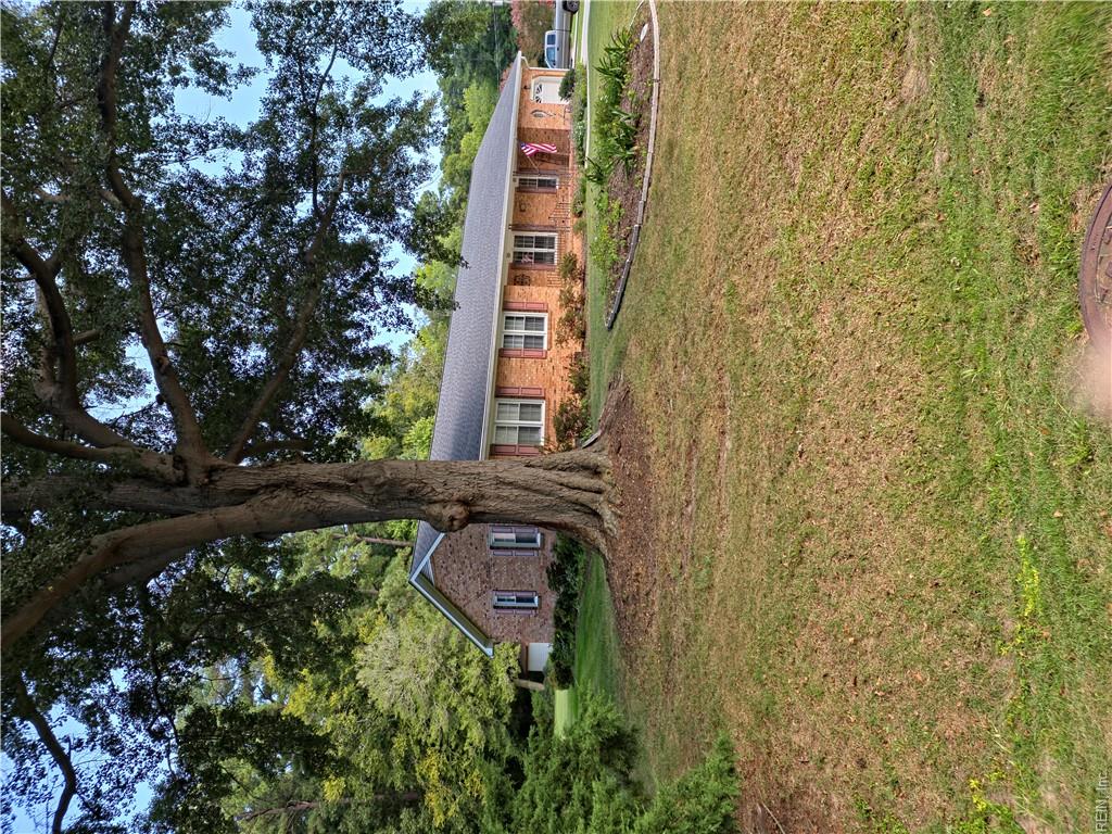 126 Tabb Ln Property Photo 2