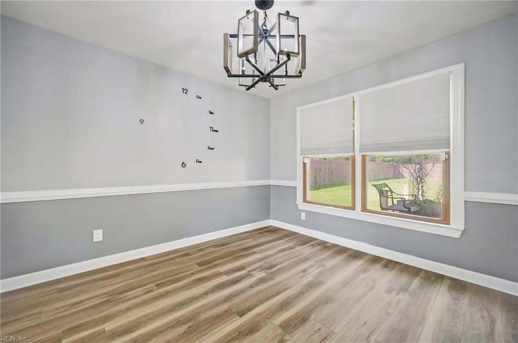 744 Helmsdale Way Property Photo 10