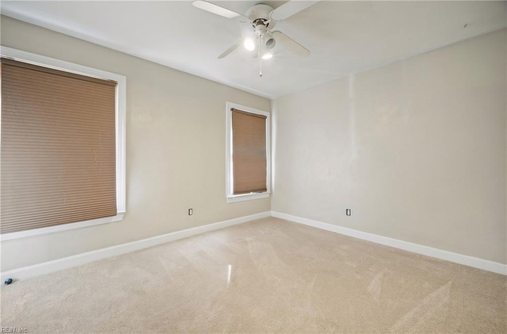 744 Helmsdale Way Property Photo 11
