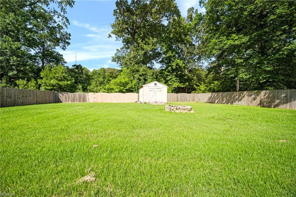 744 Helmsdale Way Property Photo 19