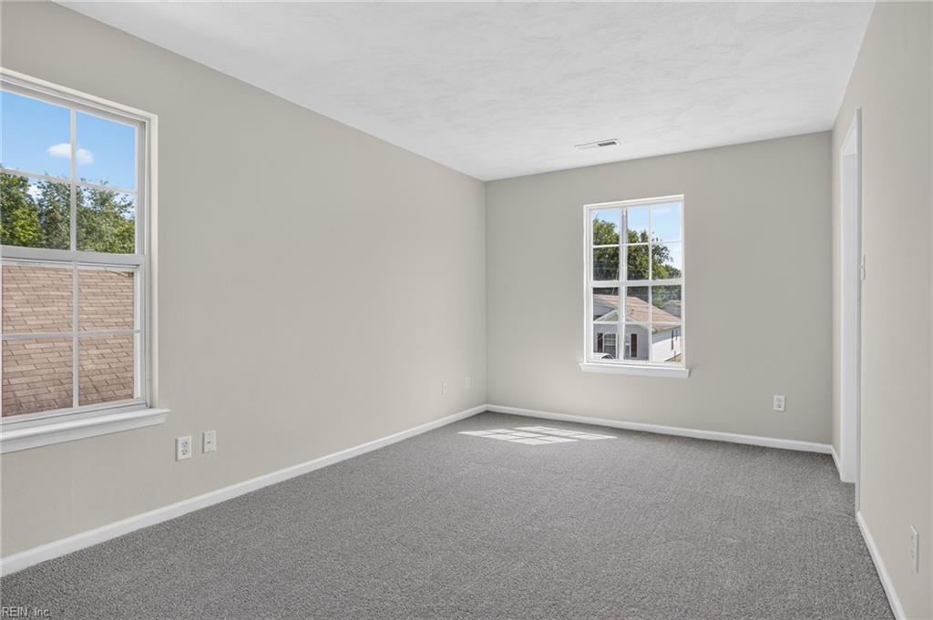 313 Gale Ave Property Photo 16