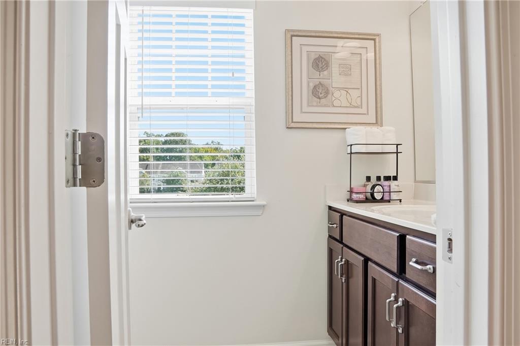 852 Bennetts Meadow Ln Property Photo 20