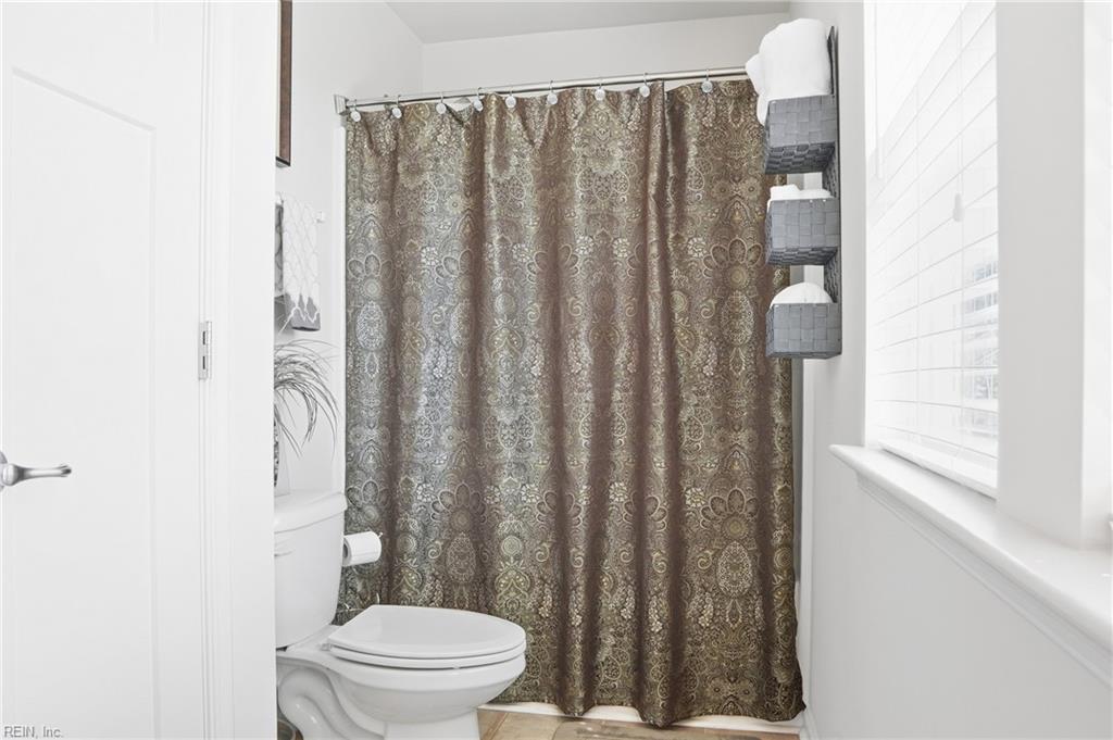 852 Bennetts Meadow Ln Property Photo 21