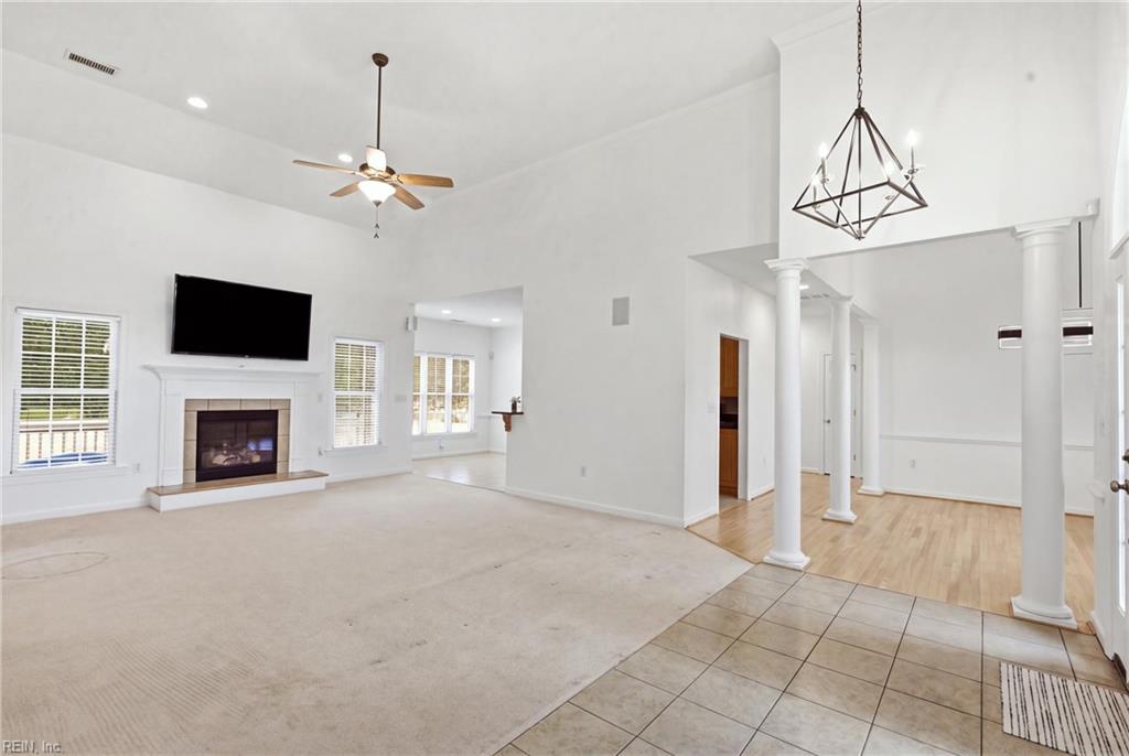 1703 Cheslie Arch Property Photo 4