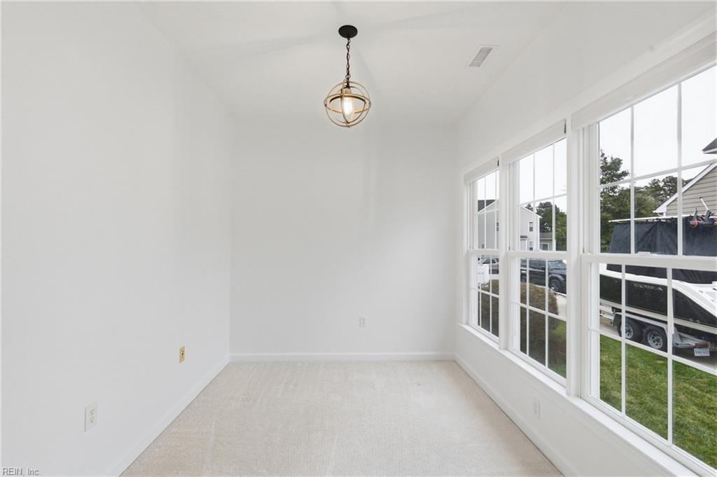 1703 Cheslie Arch Property Photo 6