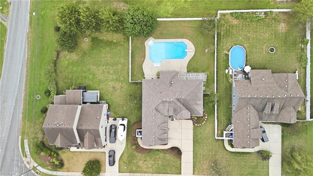 1703 Cheslie Arch Property Photo 12