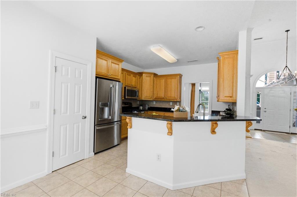 1703 Cheslie Arch Property Photo 27