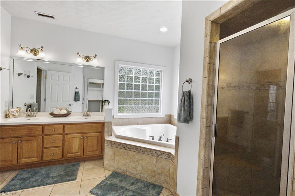 1703 Cheslie Arch Property Photo 30