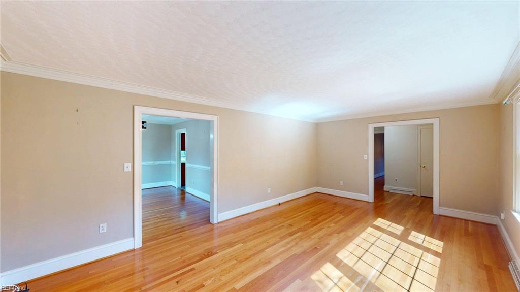 723 E Riverview Dr Property Photo 4