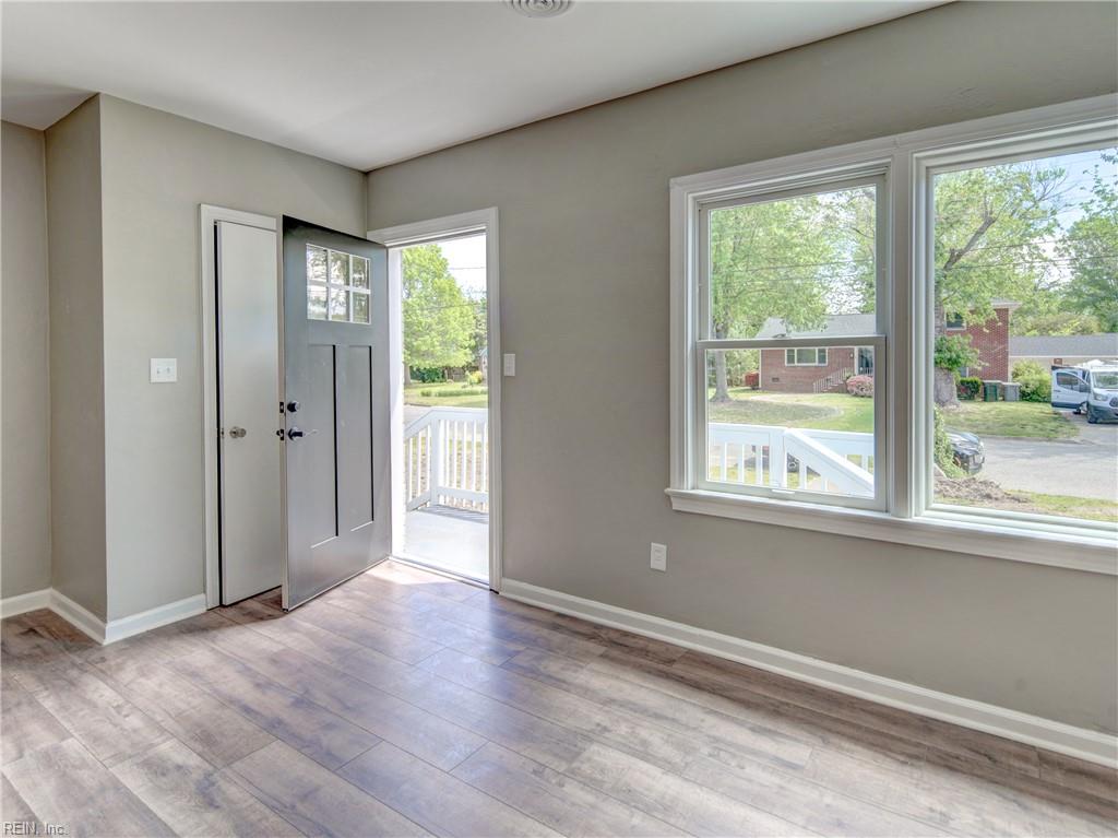 9 Riverdale Dr Property Photo 5