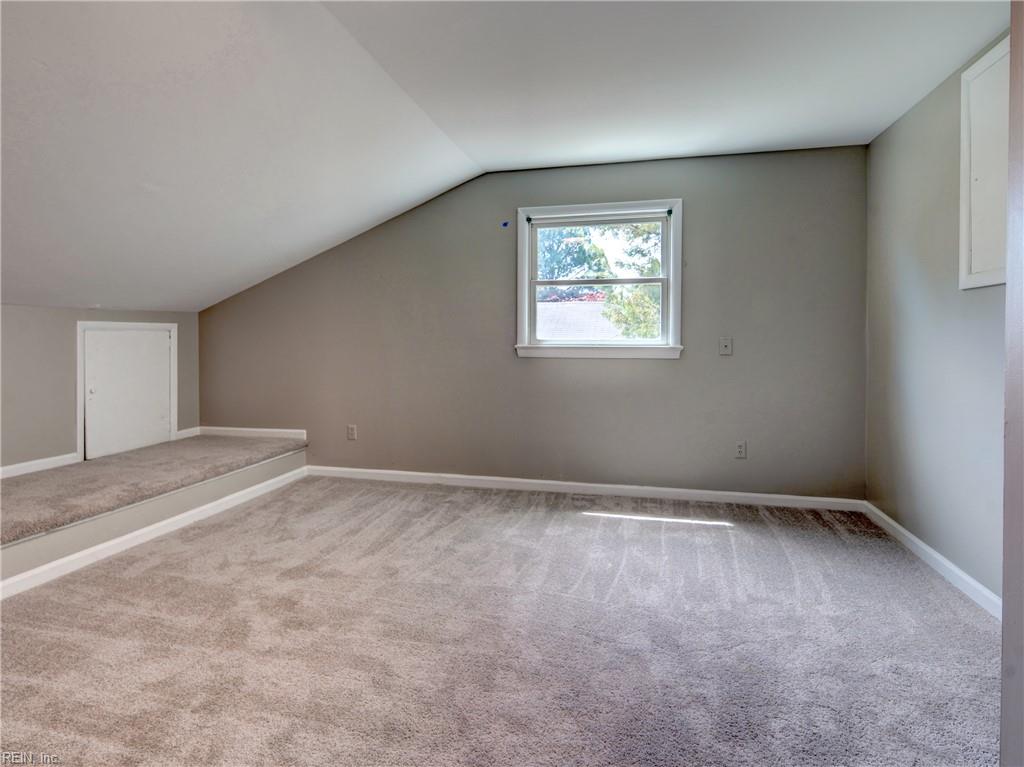 9 Riverdale Dr Property Photo 16