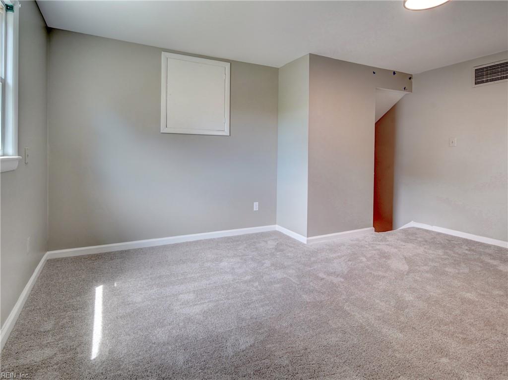 9 Riverdale Dr Property Photo 17