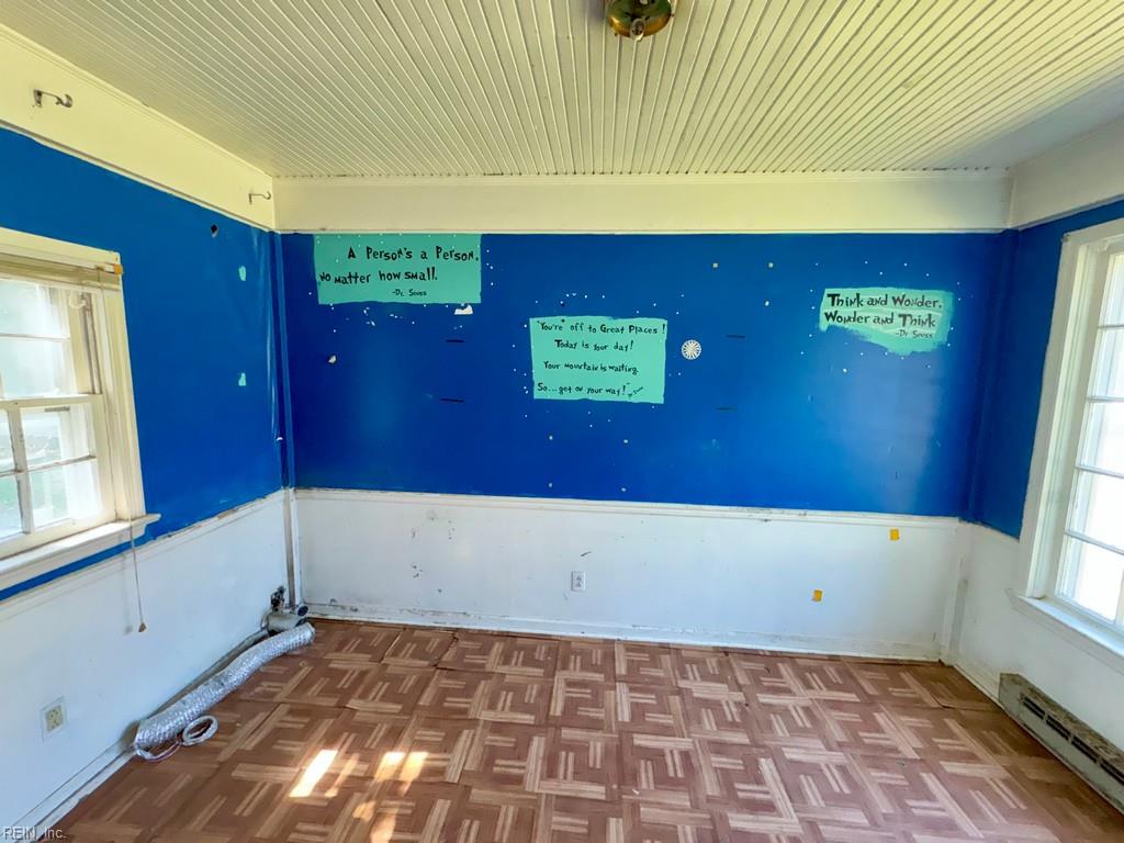 117 E Chester St Property Photo 5