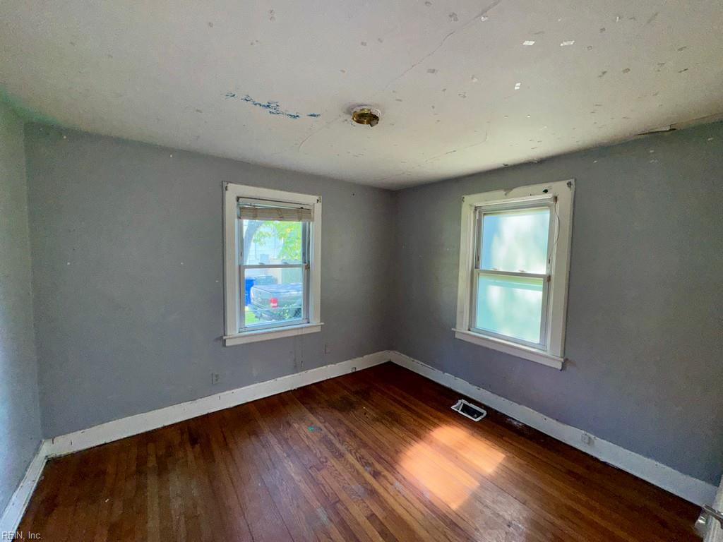 117 E Chester St Property Photo 10