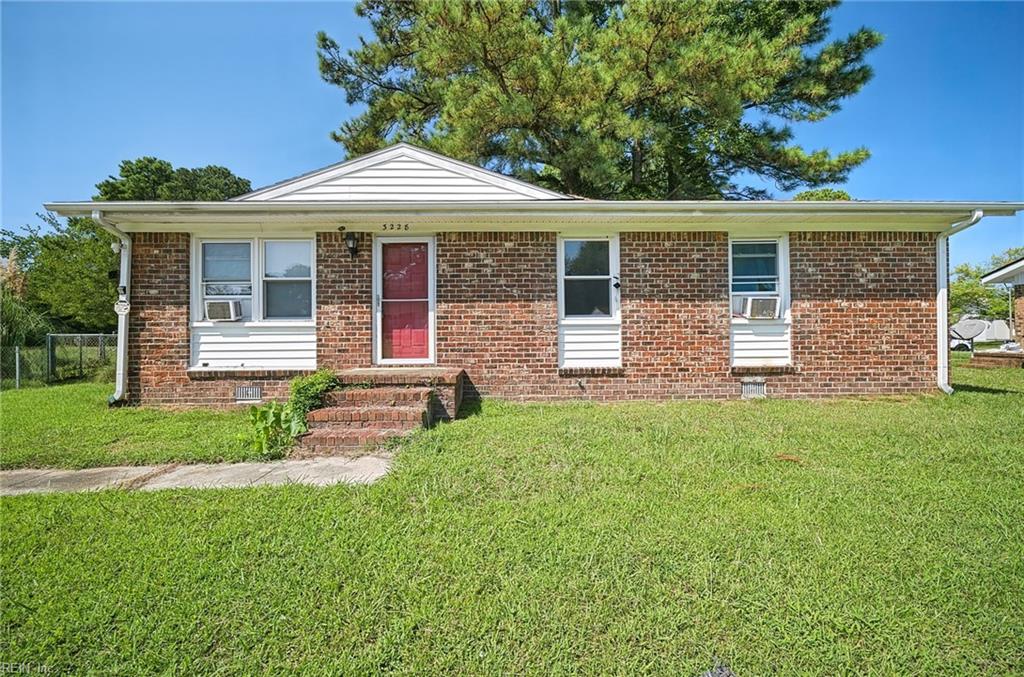 3228 Bangor Dr Property Photo 1