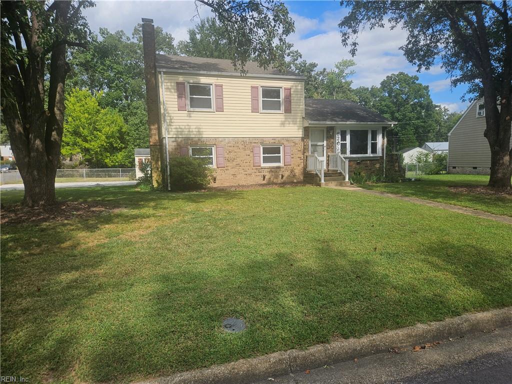 6201 Halrose Ln Property Photo 2